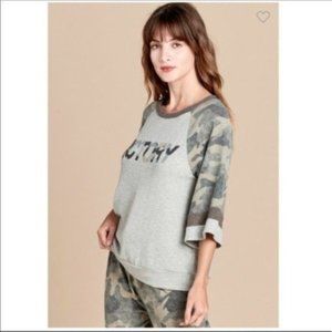 25% OFF BUNDLES💕 Super Soft "Victory" Camo Top